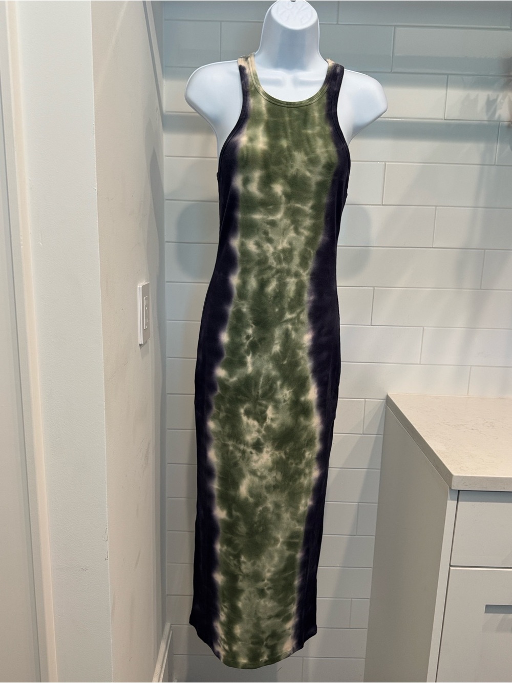 Young fabulous & broke, Sleeveless Tie-Dye Maxi Dress in Olive Green and Blue